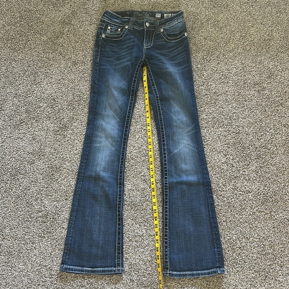 Horse shoe pocket miss me size 25 dark wash boot cut - Picture 4 of 5